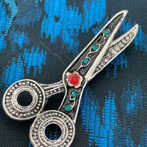 Scissor-Shaped Brooch Pin Sewing Quilting Green & Red Gemstones
